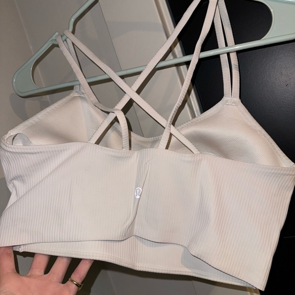 Size 10 Lululemon white Sports Bra - Picture 1 of 3